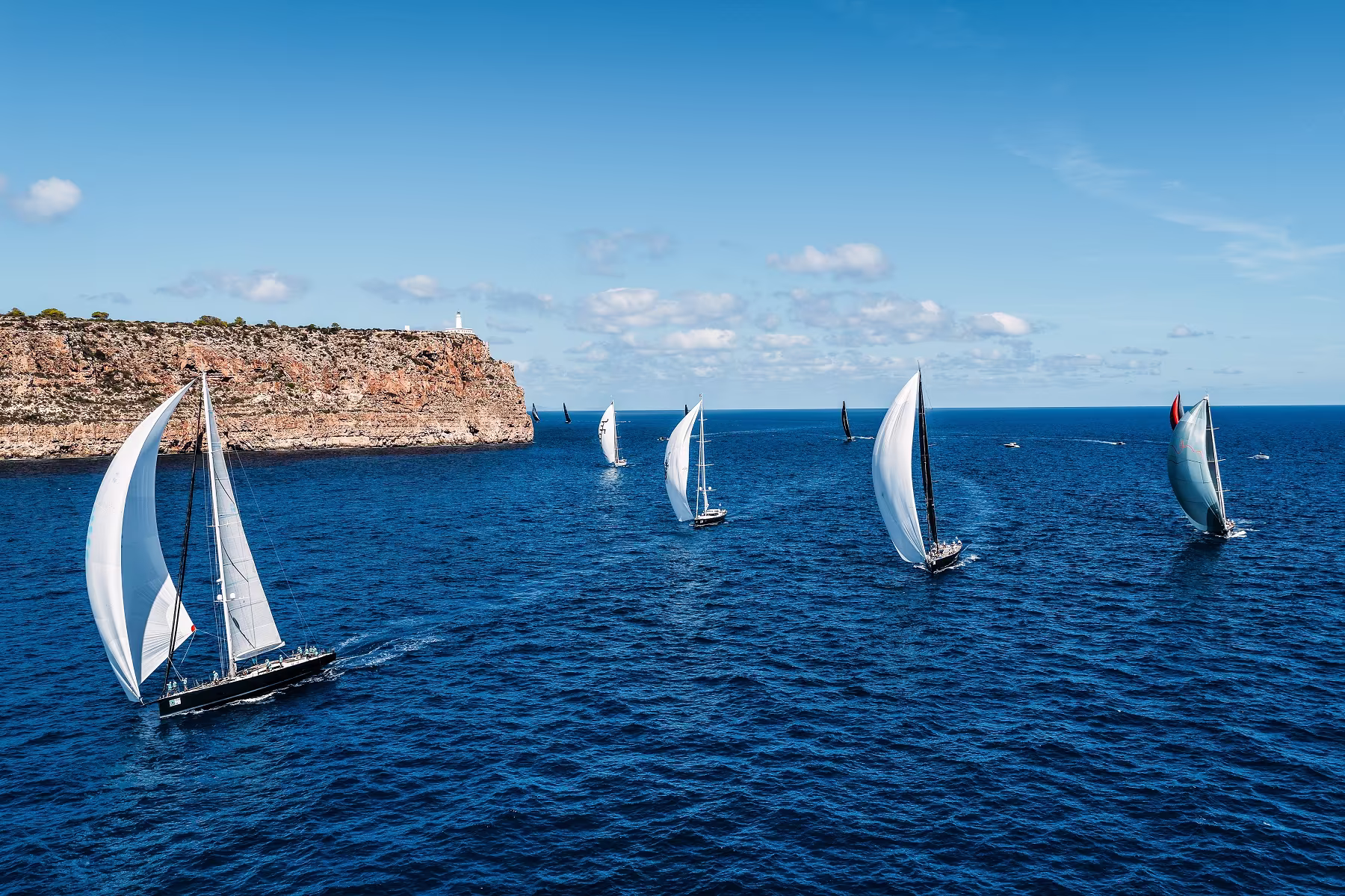 Ibiza JoySail starts the clock: the race to break the Mallorca–Ibiza record begins - News - Nautical news